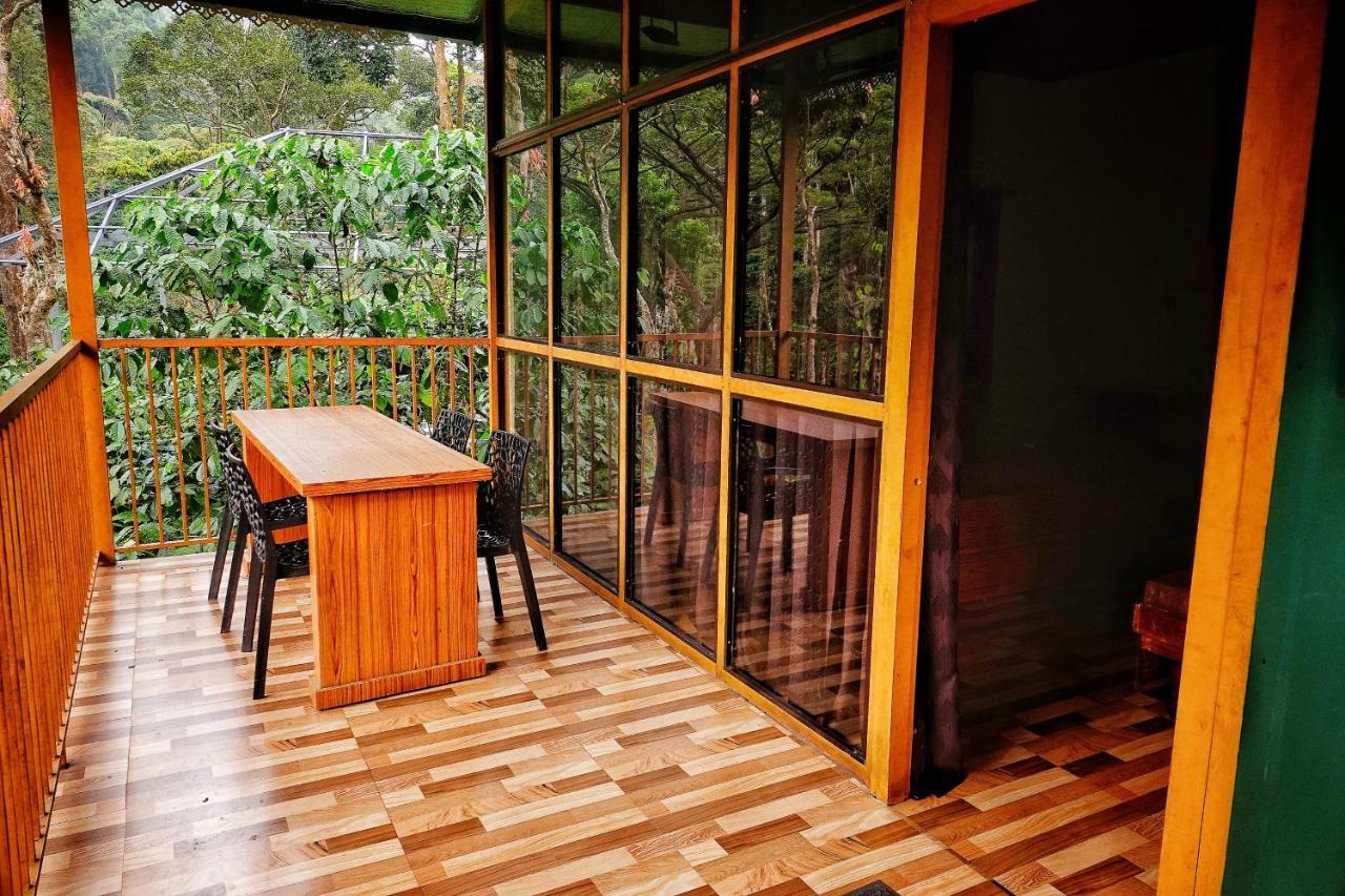 Hill Valley Farm House Nelliyampathy Exterior photo