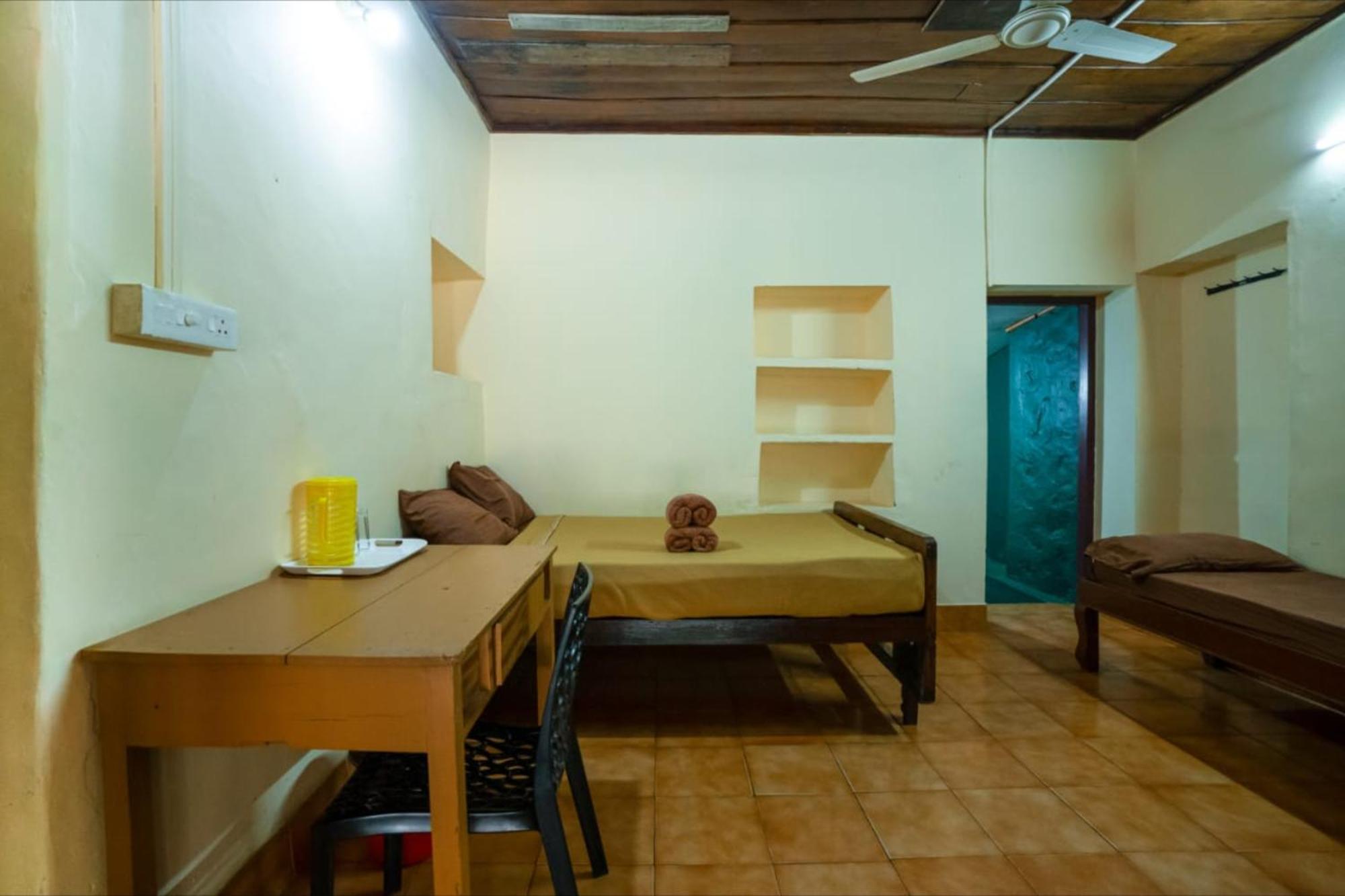 Hill Valley Farm House Nelliyampathy Exterior photo