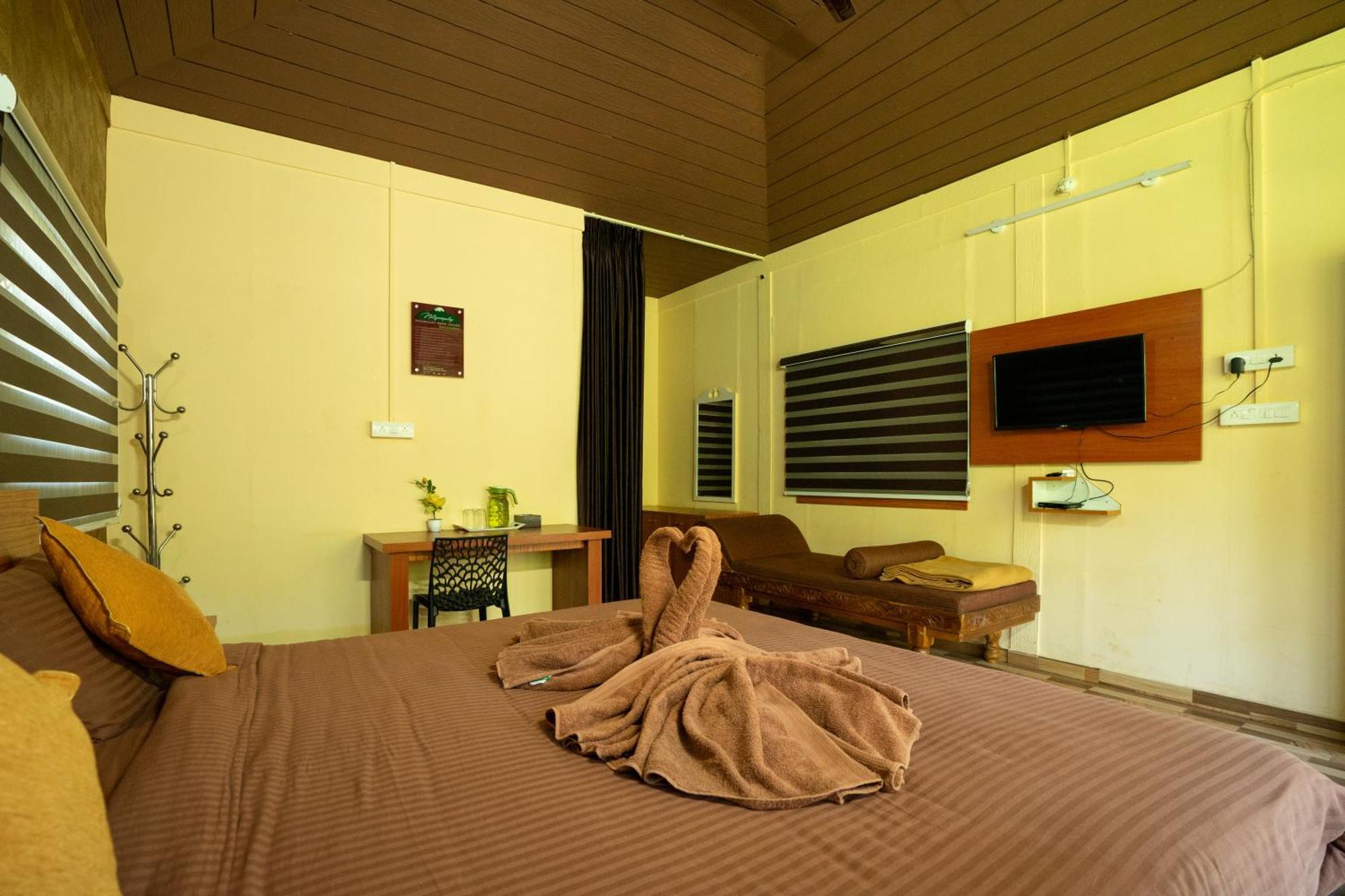 Hill Valley Farm House Nelliyampathy Exterior photo